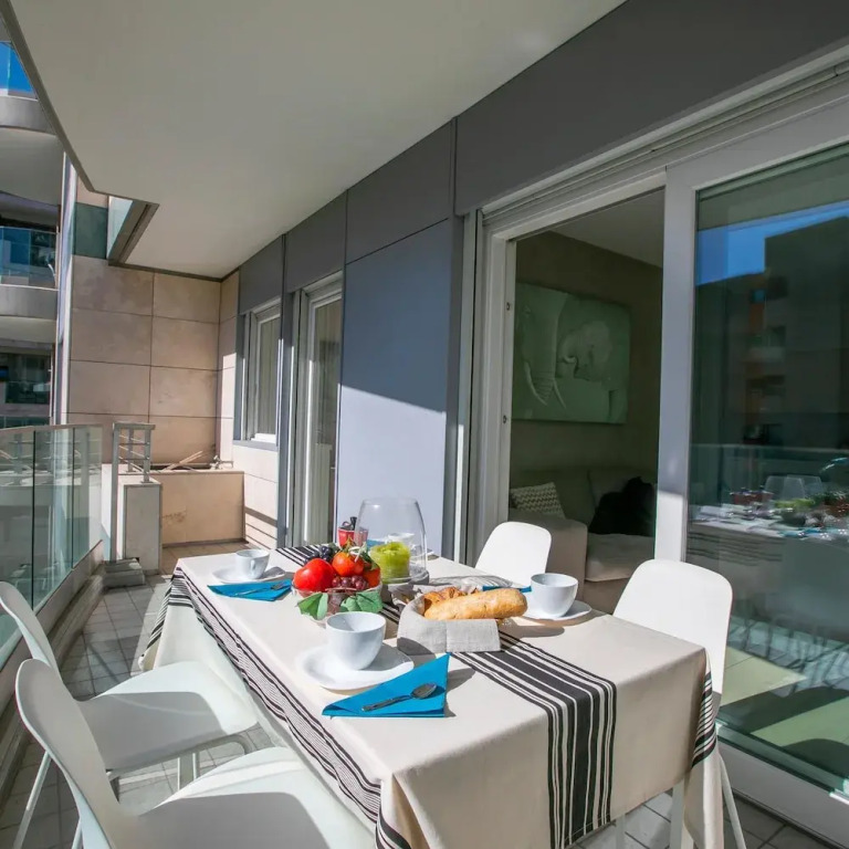 Prestige du Lac 27 in Lugano