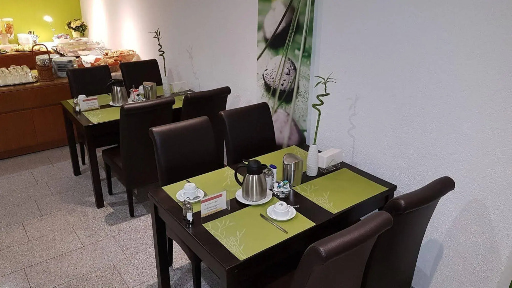 Hotel Exquisite