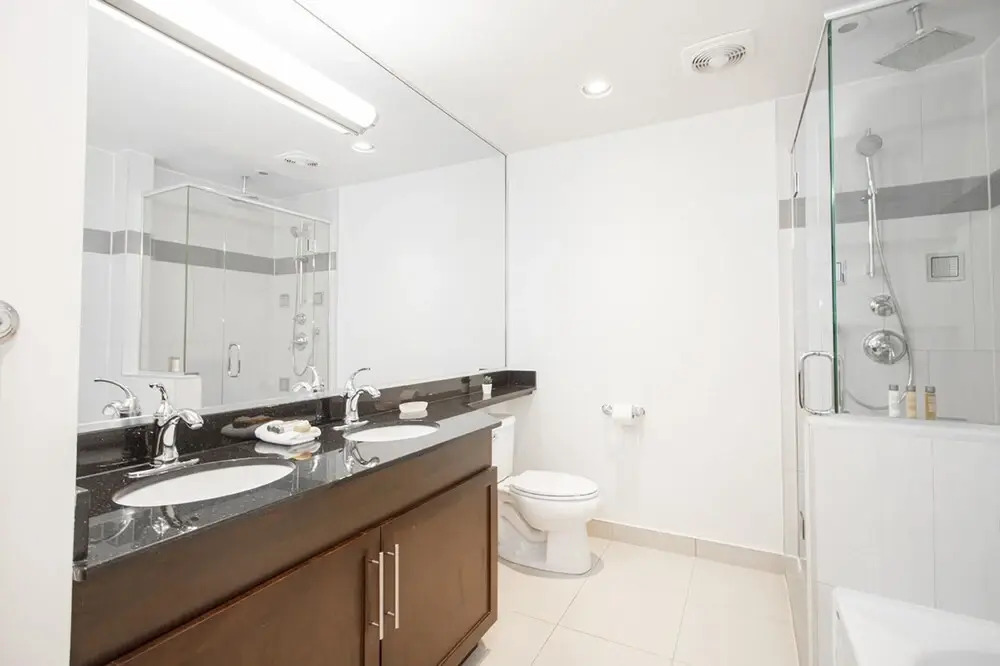 Luxurious 1bdrm Apartment With Parking and Wi-fi