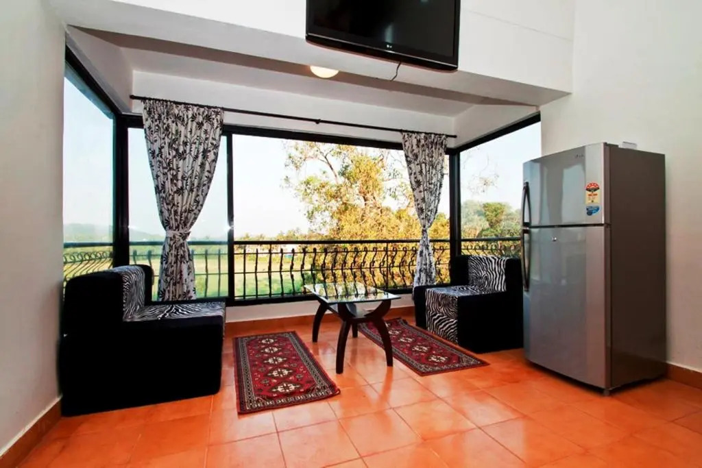 Pool View Studio Apartment in Candolim Beach Resort