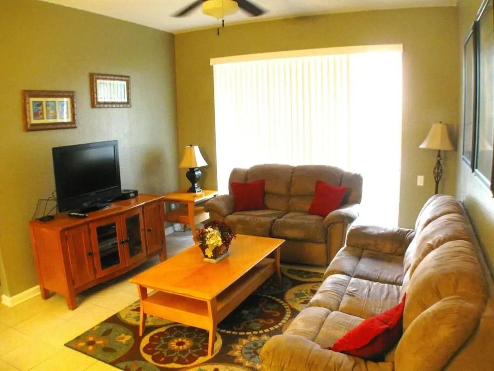 3 Br Condo - Windsor Hills - Ayp 2410