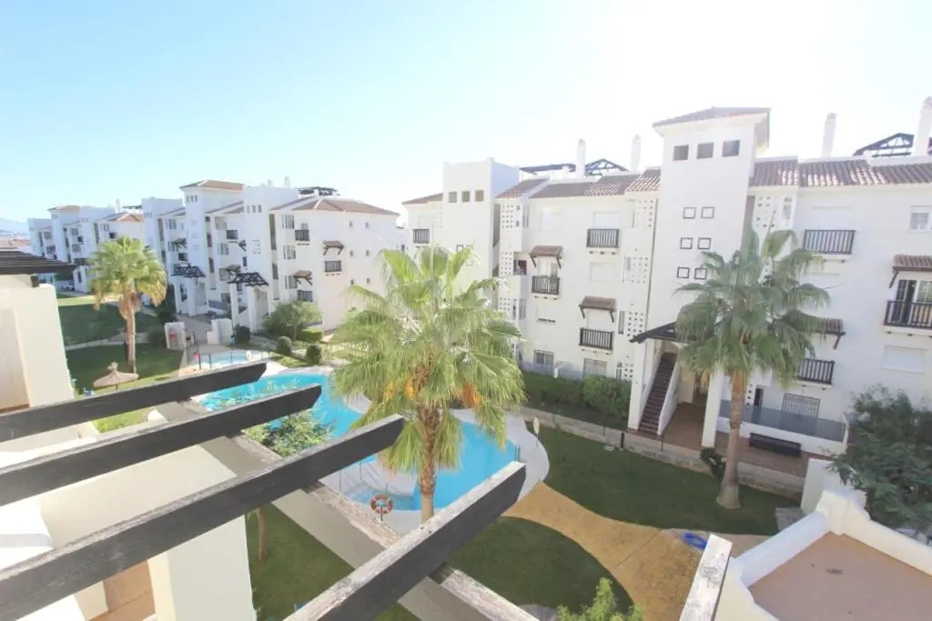 Sabinillas Beautiful 2 bedrooms apartment in great urbanization RD002