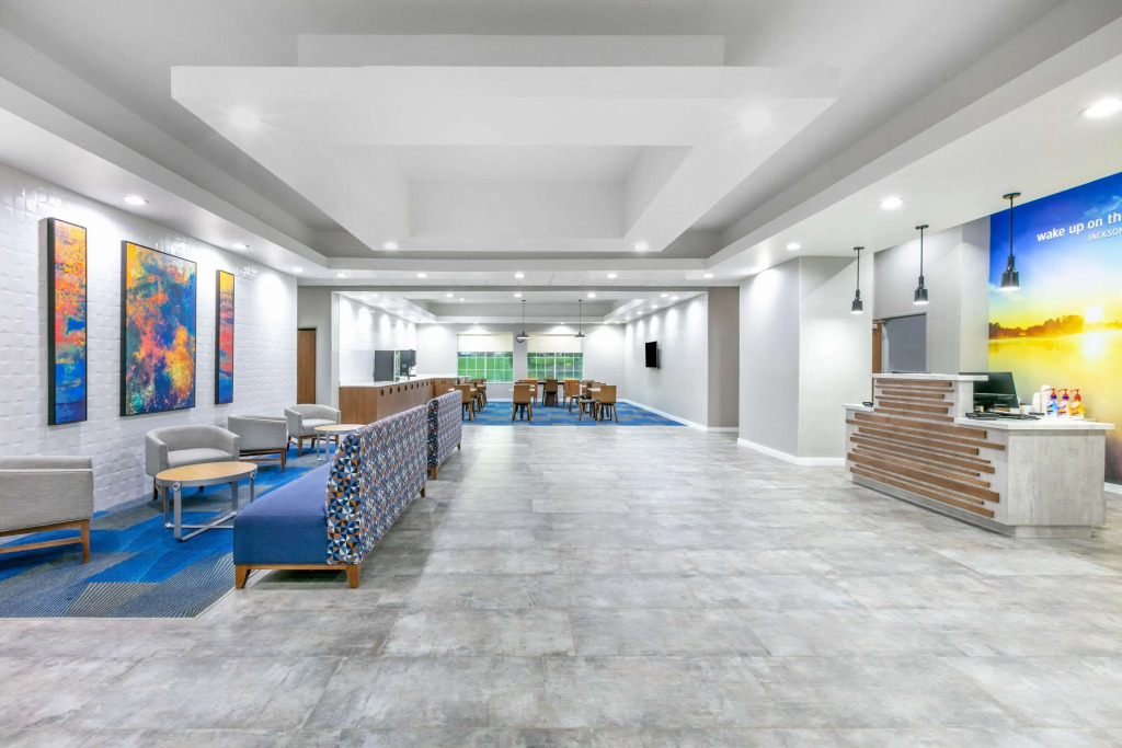 La Quinta Inn & Suites by Wyndham Jacksonville TX