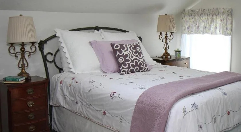 R. R. Thompson House Bed & Breakfast