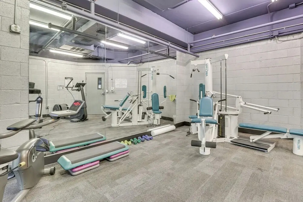 < 1 Mi to Biltmore Fashion Park: Condo w/ Pool!