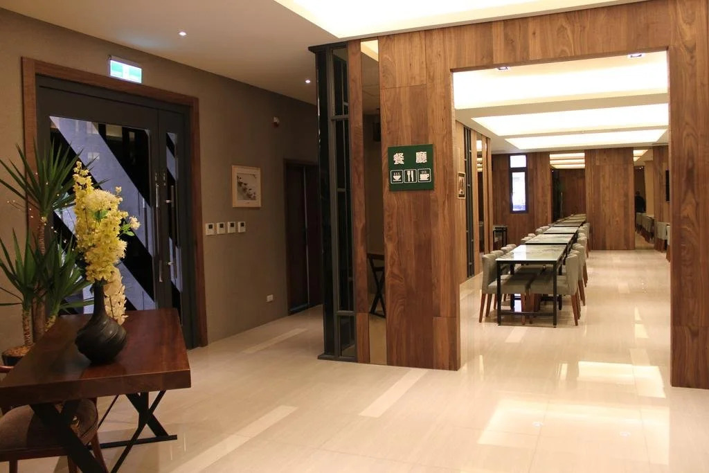VeryGood Business Hotel