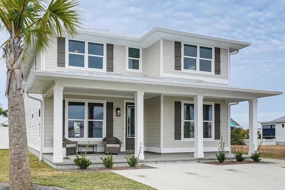 Walk to Beach! 'ocean's Paradise' w/ Patio