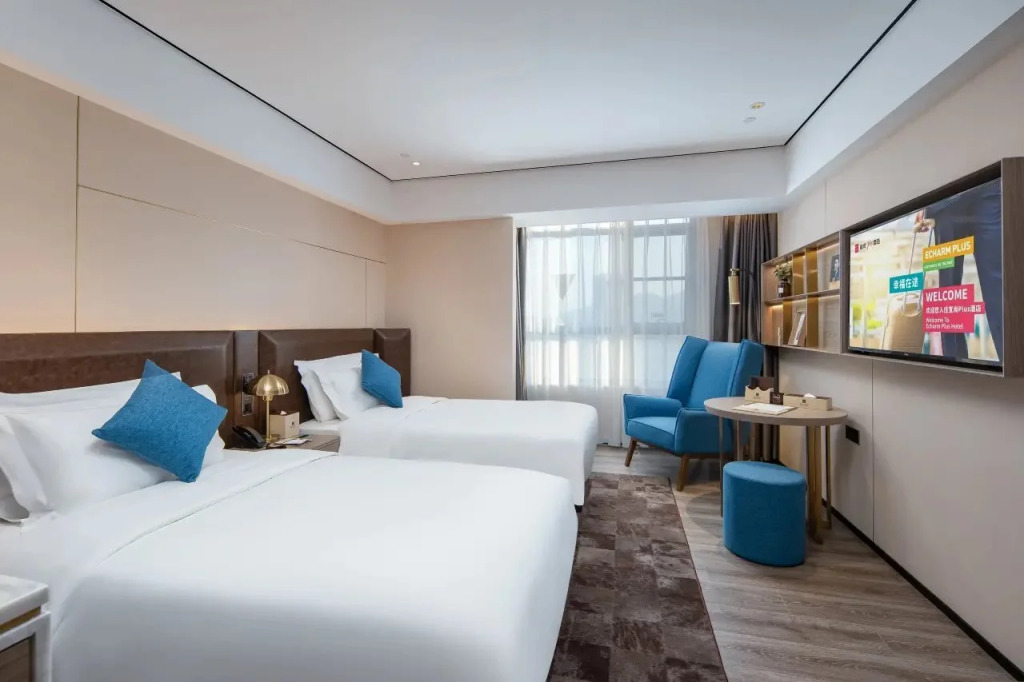 Echarm Plus Hotel