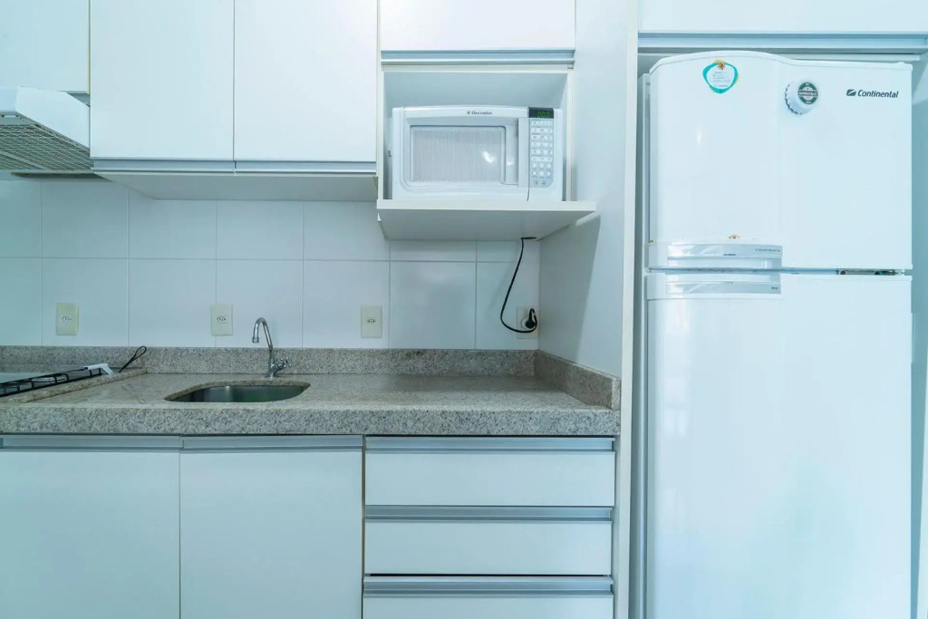 Apartamento 2 dormitórios no centro de Bombinhas