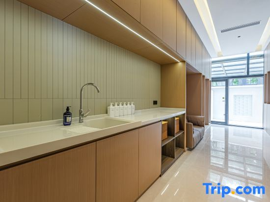 Starway Hotel (Wuhan Guanggu Avenue)