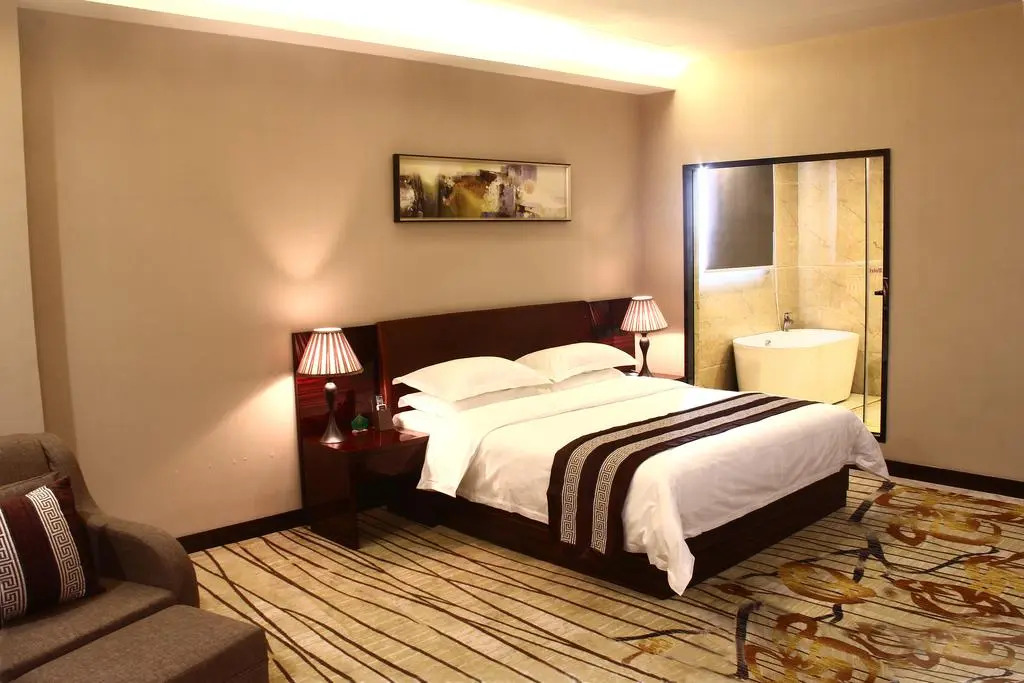 Liang Fan Holiday Inn