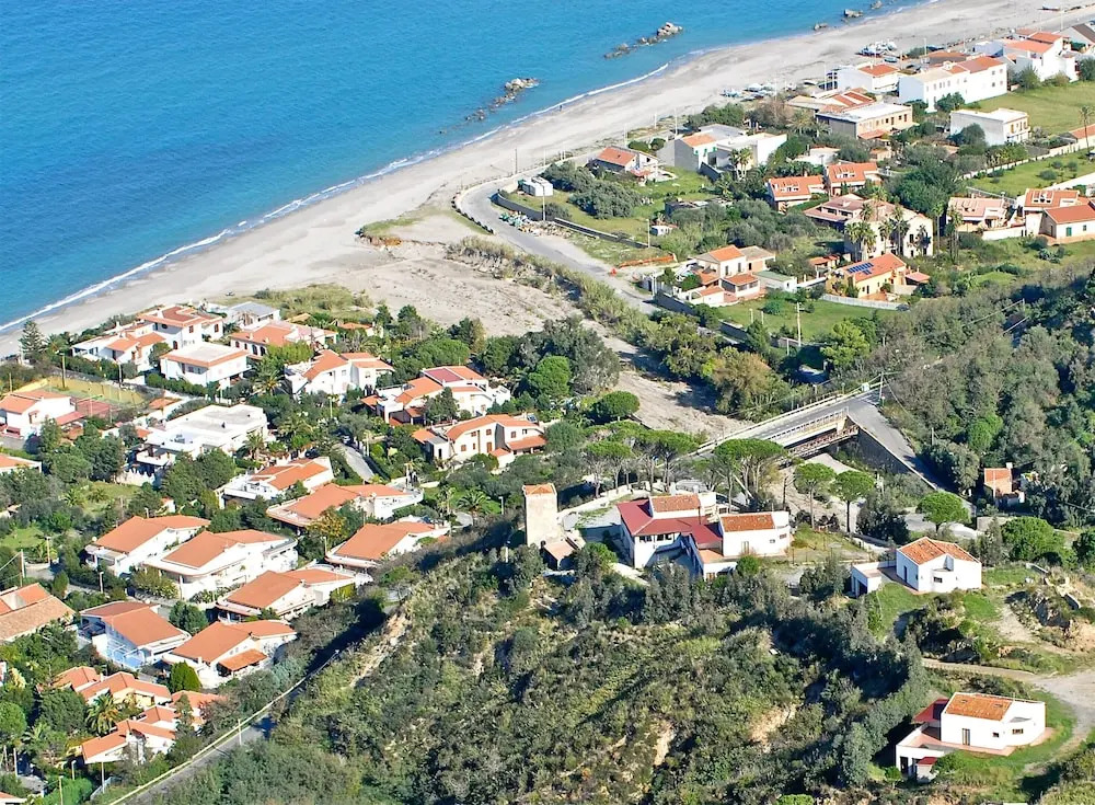 Apartment With one Bedroom in Messina, With Wonderful sea View, Furnished Balcony and Wifi - 100 m From the Beach