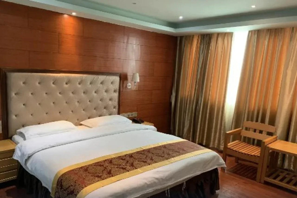 Bolang Hotel
