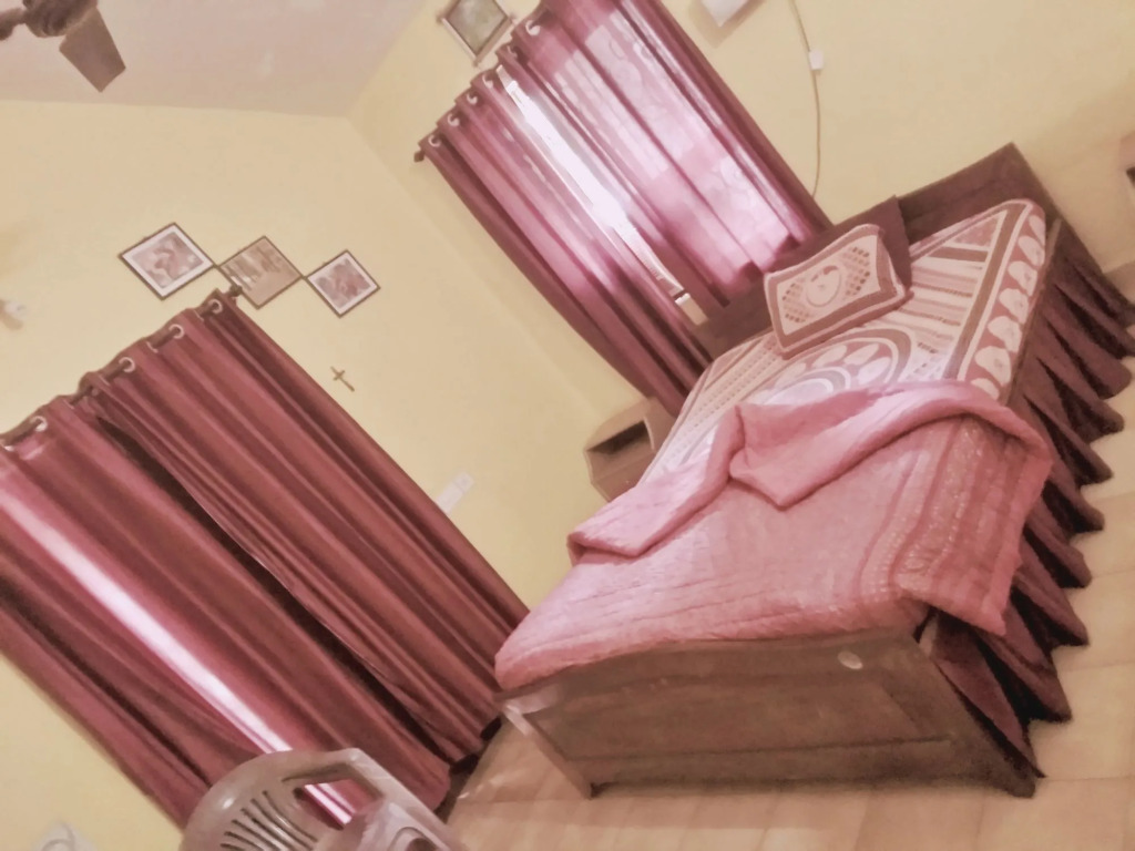 Jes Guest House