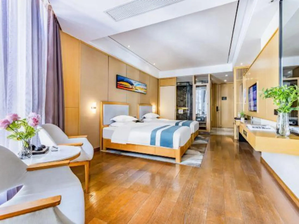 Wanhua Boutique Business Hotel (Tongde Plaza Branch, Kunming Baiyun Road Metro Station)