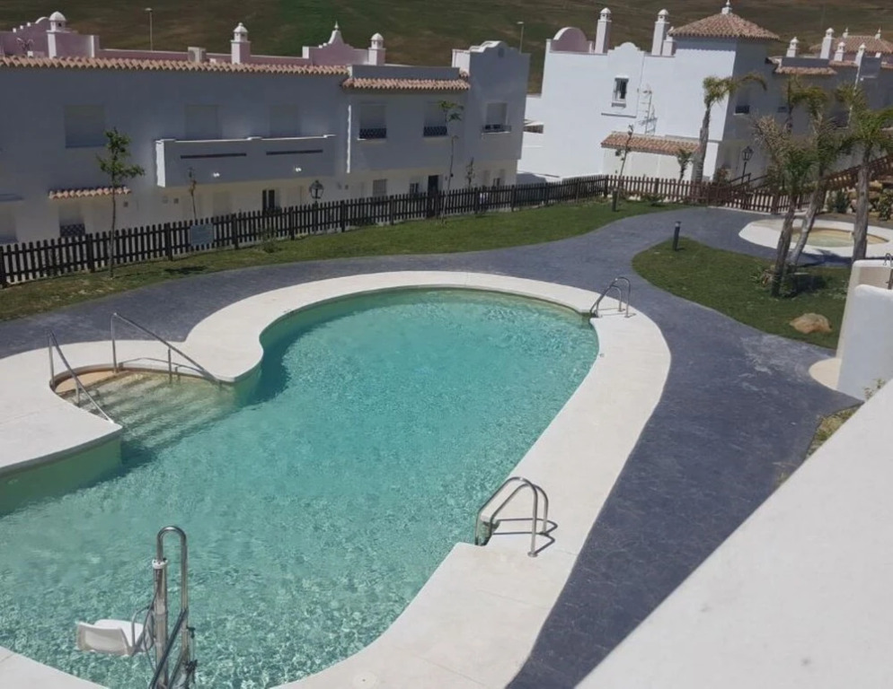 106995 House In Zahara