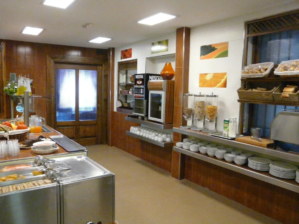 Hotel Alcadima