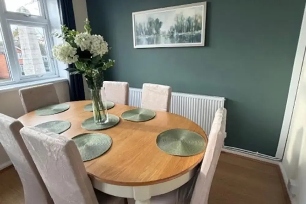 Meriden Apartment Retreat - Sleeps 7 - Near Nec