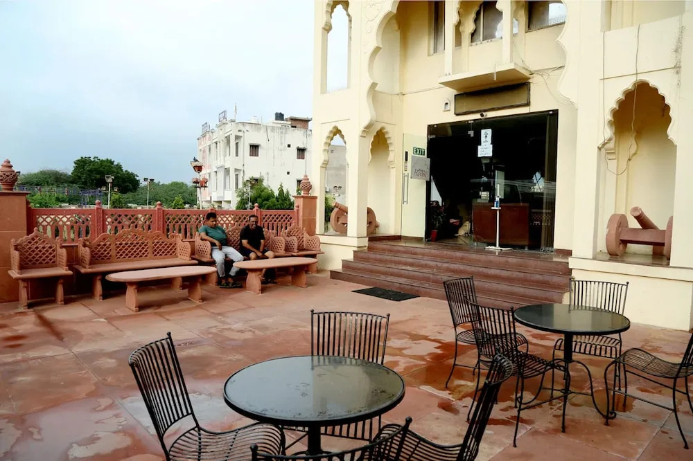 Hotel Roshan Haveli