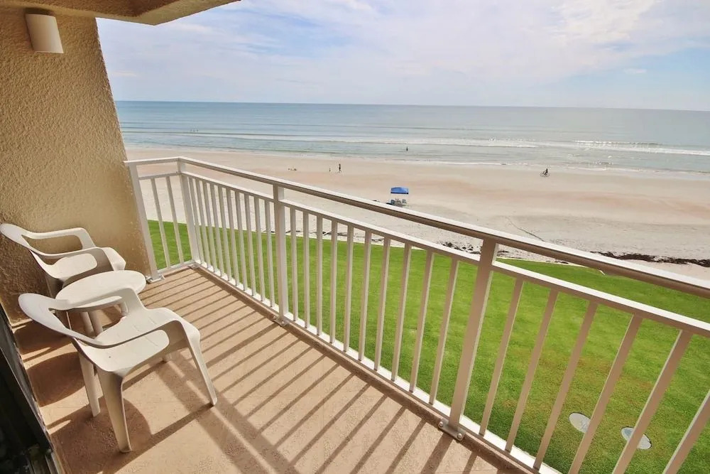 Errol by the Sea 401 Apartment 2