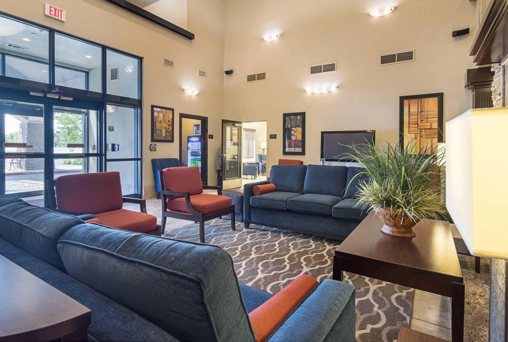 Simmons Suites