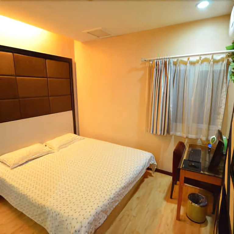 Wuhan Mulan Chain Hotel