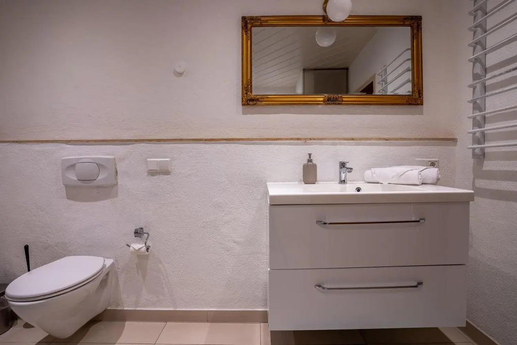 EPA Apartment - España style