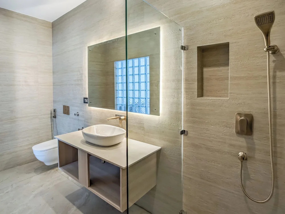 Uma Residence and Suites