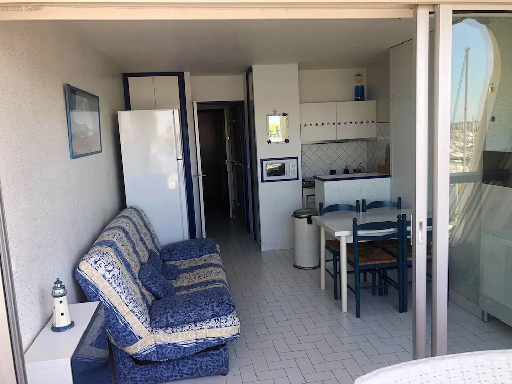 Studio in Le Grau-du-roi, With Wonderful sea View and Furnished Terrace