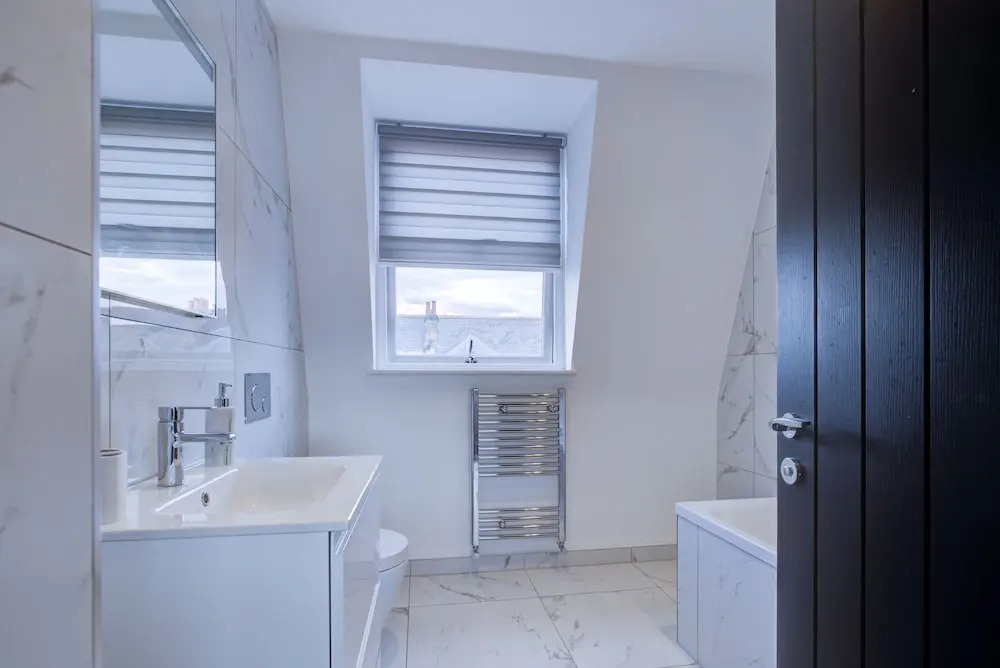 Hybrid Resi Fulham