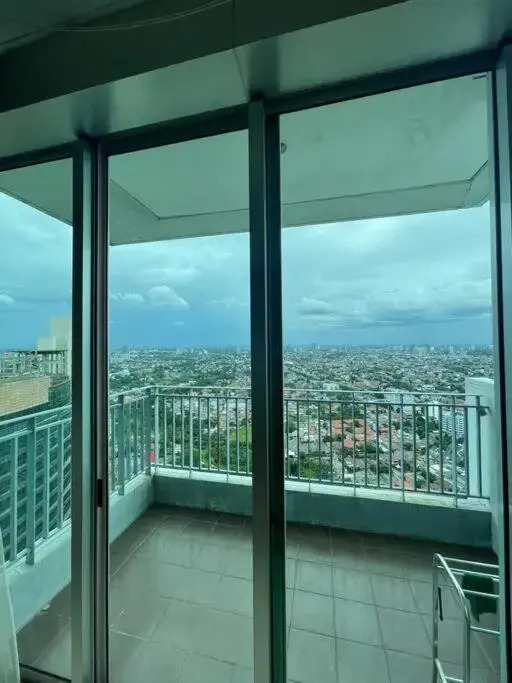 City Penthouse with Jakarta Skyline