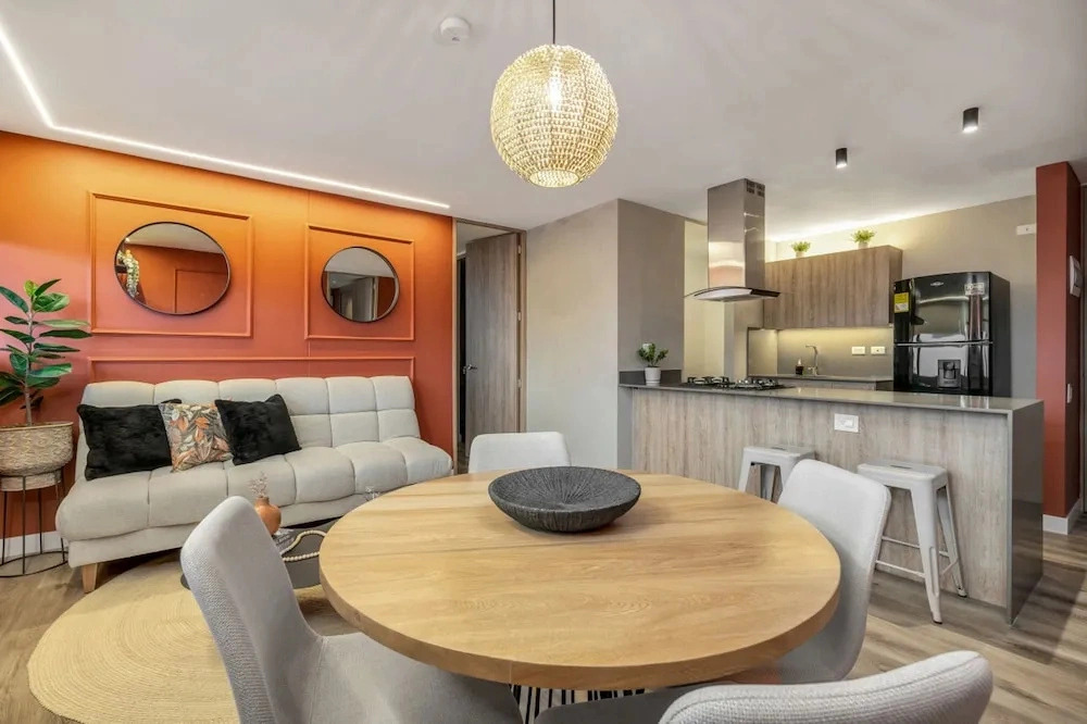Go Living Suites - 807