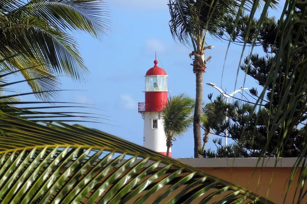 FAROL BEACH Suítes