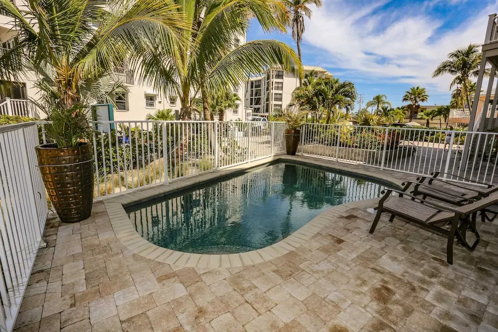 30-40 Gulf Beach Road Southern Dream Whole House