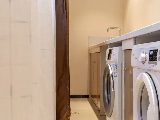 City Comfort Inn