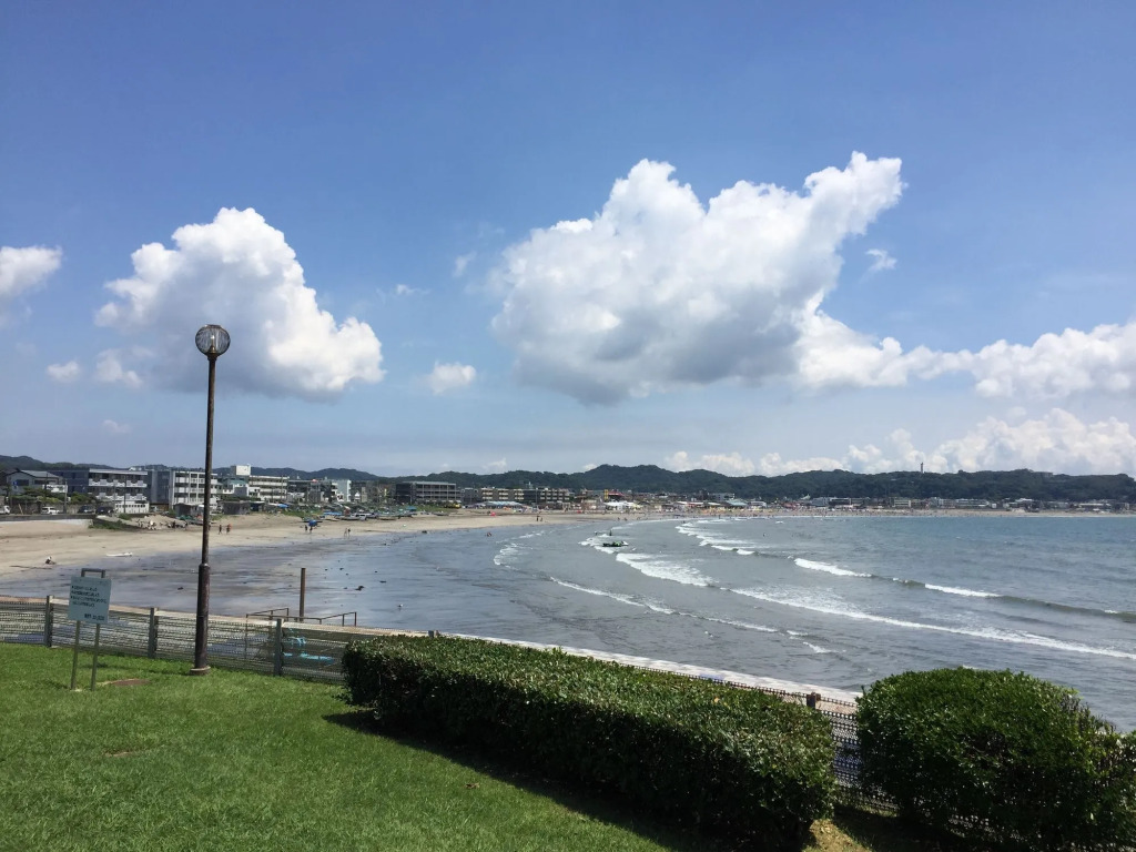 IZA Kamakura Guest House and Bar