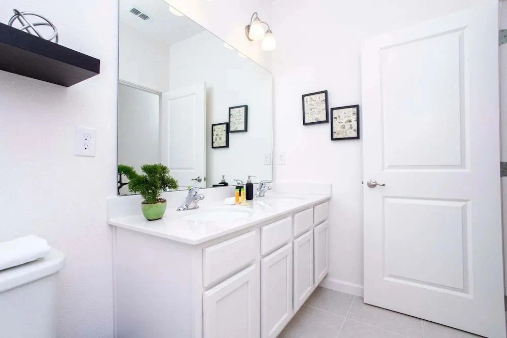 Gorgeous Family Home! Sleeps 28