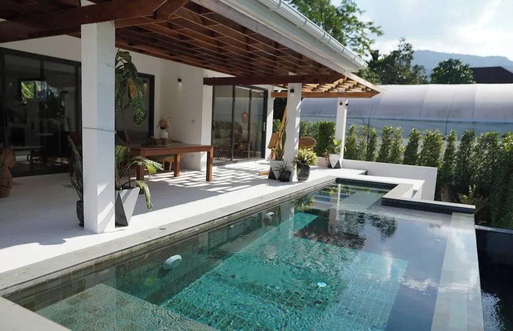 O3 Green 2b Garden Pool Villa and Unique Furniture