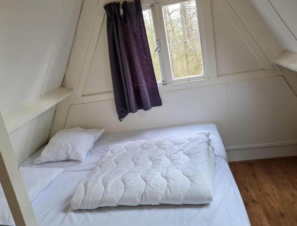 Peaceful Ardennes Getaway for 4 Guests
