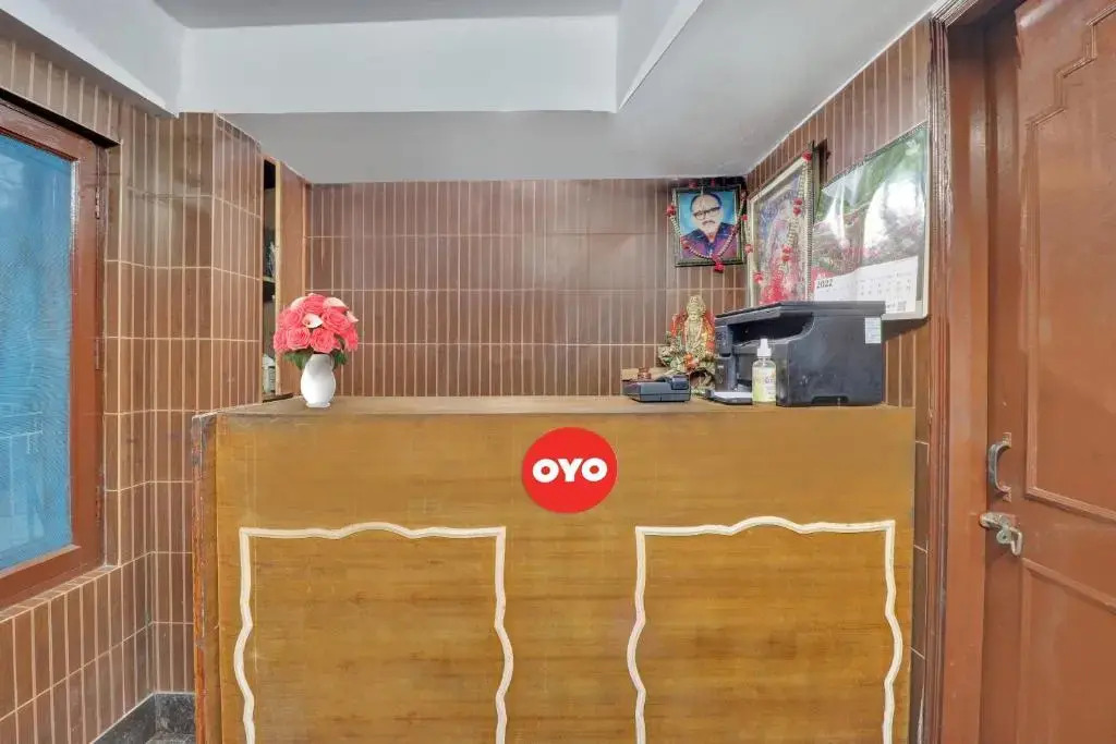 OYO 92514 Savitri Hotel Nand Palace