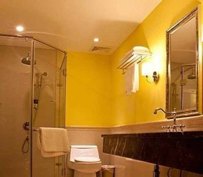 Overseas Capital Hotel (Jiangmen Diwang Square)