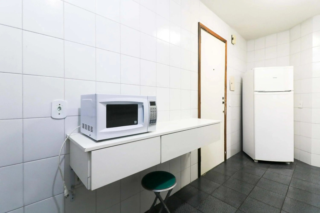 Enorme Apartamento na Av Atlântica