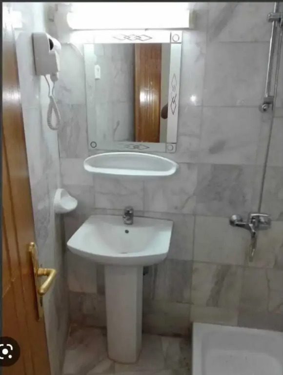 Luluah Al-Iman Hotel