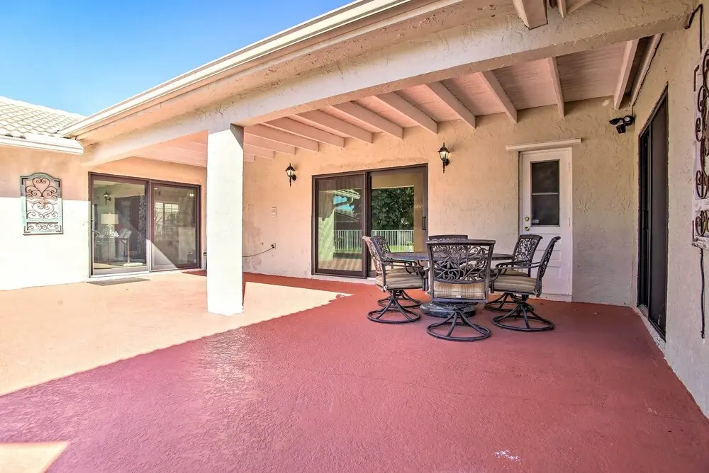 Near Golf & Beaches: Coral Springs Home w/ Yard!