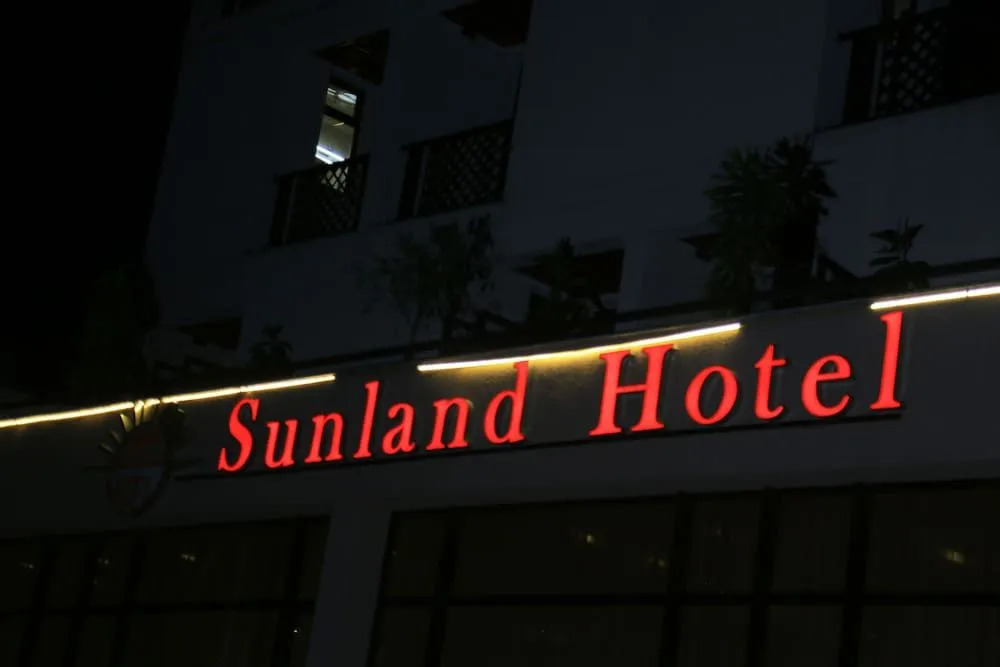 Sunland Hotel