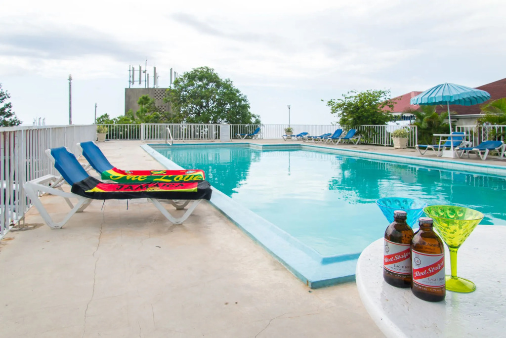 Montego Bay Club Apartments