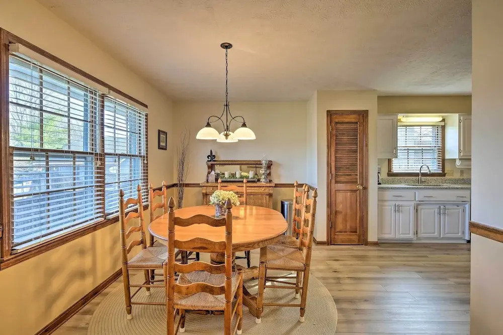 Lexington Home ~ 2 Mi to University of Kentucky!
