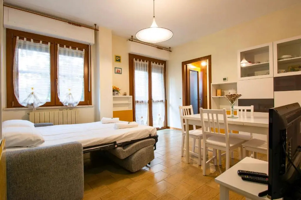 ALTIDO Lovely Flat for 4 with Balcony and Free Parking