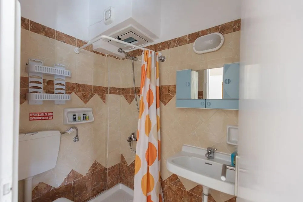 Akrogiali Beach Rooms