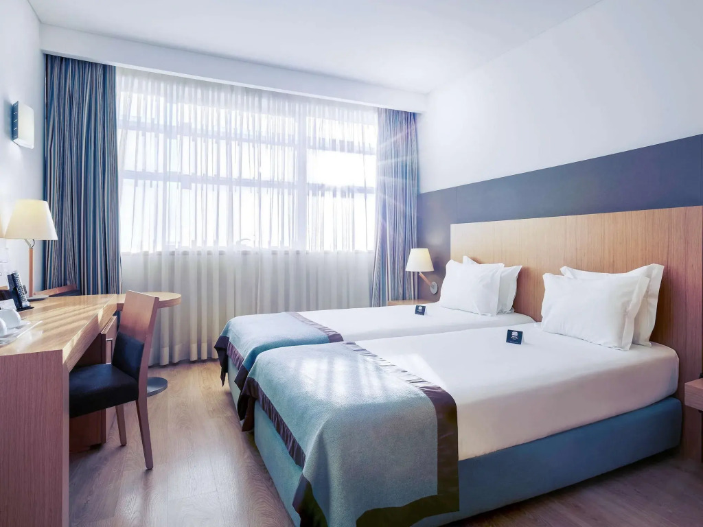 Mercure Lisboa Almada